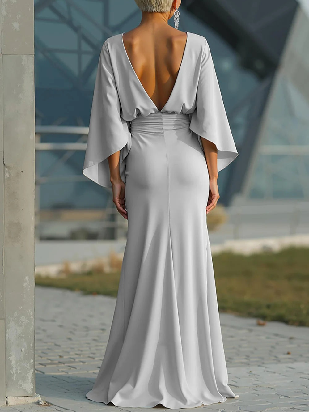 Clara | Elegante vestito senza maniche con scollo a V e schiena scoperta