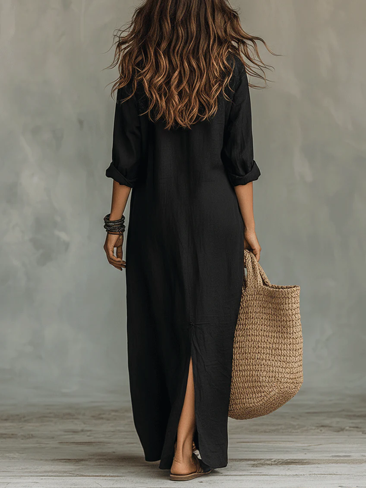 Soline™ | Vestito maxi nero svasato con bottoni