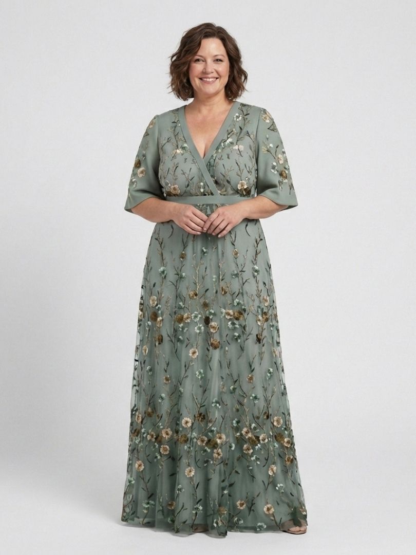 Evadne | Abito Maxi Ricamato con Scollatura a V
